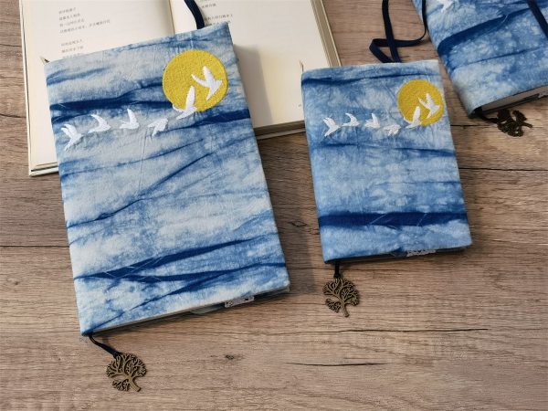 Wind and Moon Intangible Cultural Heritage Indigo Dyeing Simple Artistic Embroidery Diary A5A6 Diary Cover Thickened Diary Gift